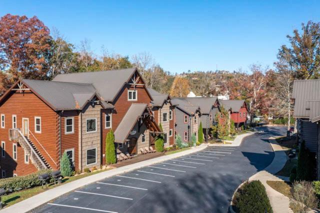 The Mighty Crabapple Manor By Stony Brook Cabins Gatlinburg Exteriér fotografie